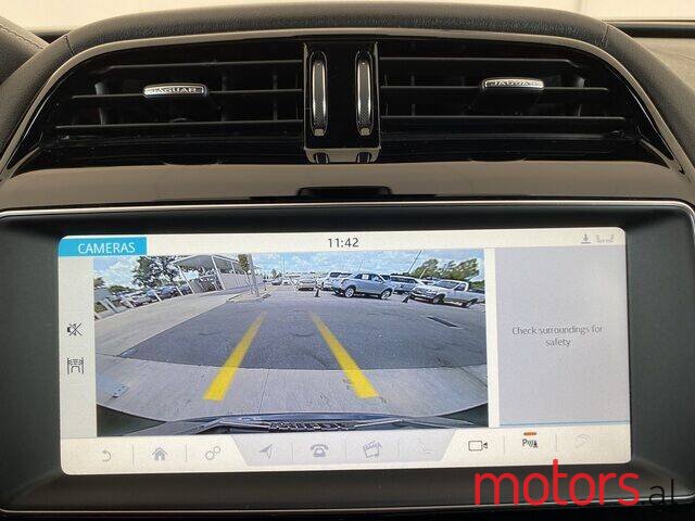 2019' Jaguar XJR photo #7