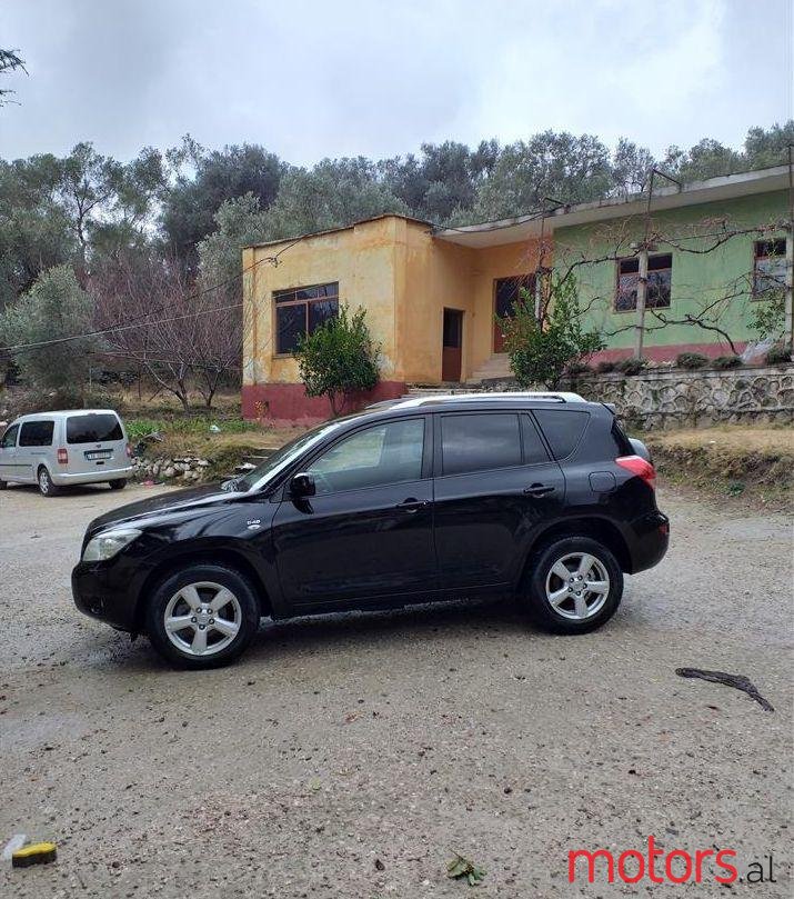 2006' Toyota RAV4 photo #1