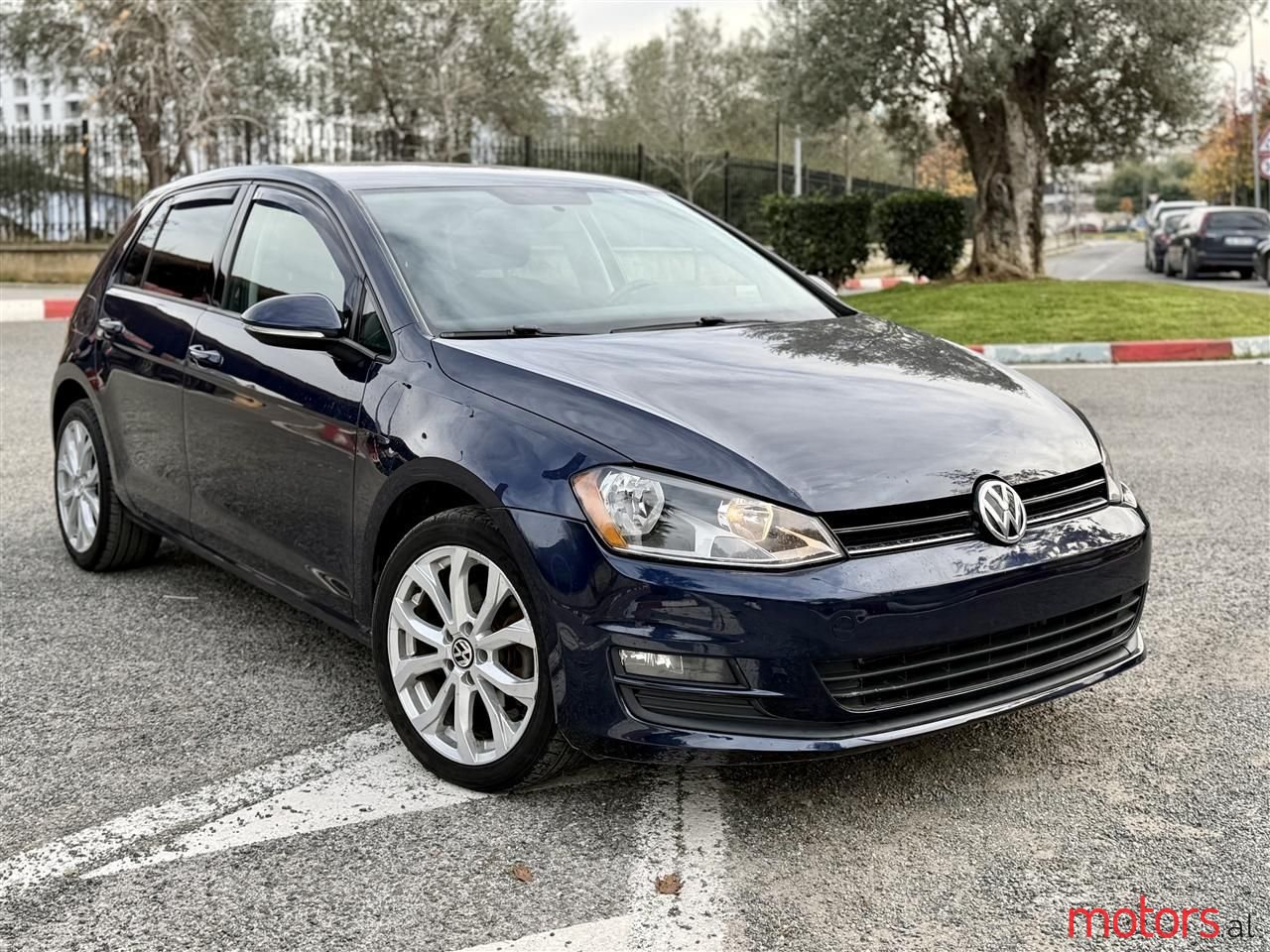 2015' Volkswagen Golf photo #1