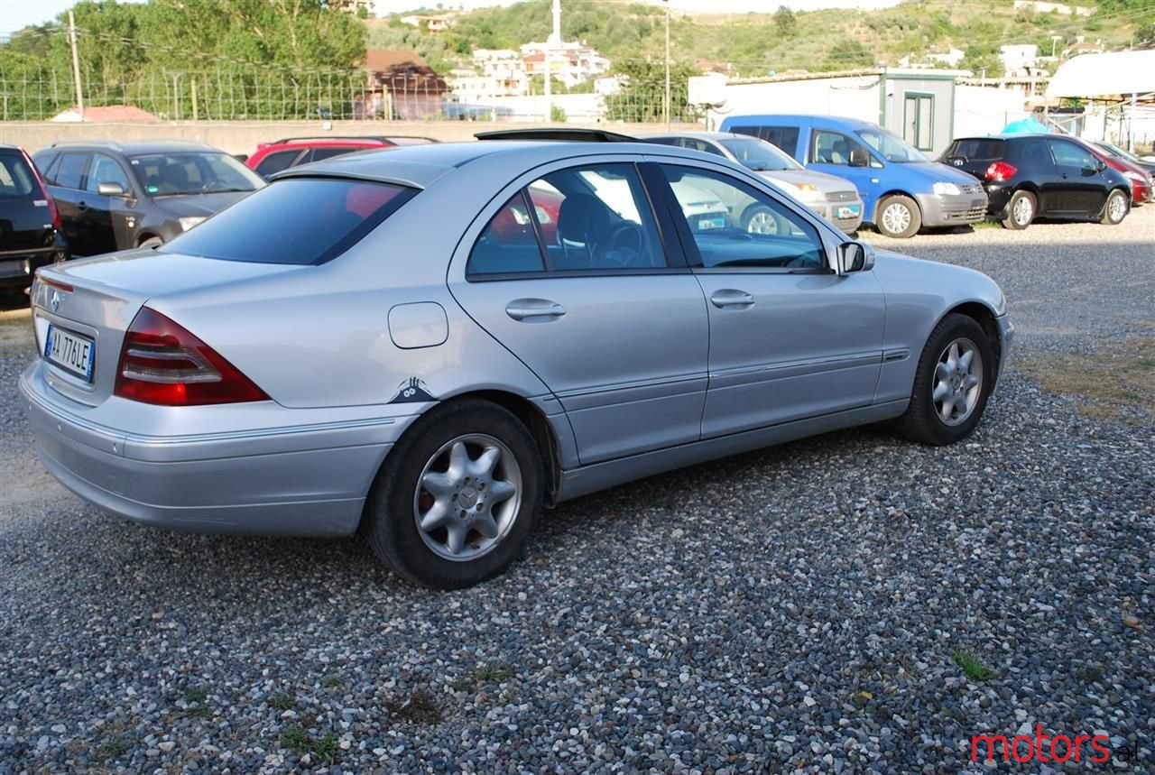2001' Mercedes-Benz C 220 photo #5