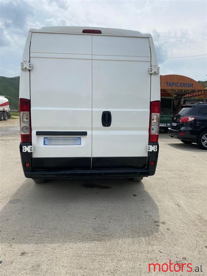 2014' Peugeot Boxer photo #2