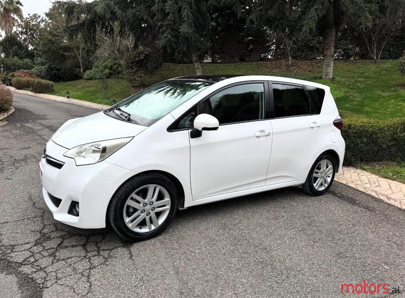 2012' Toyota Verso-S photo #2