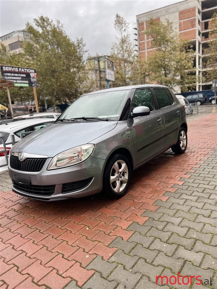 2012' Skoda Fabia photo #6