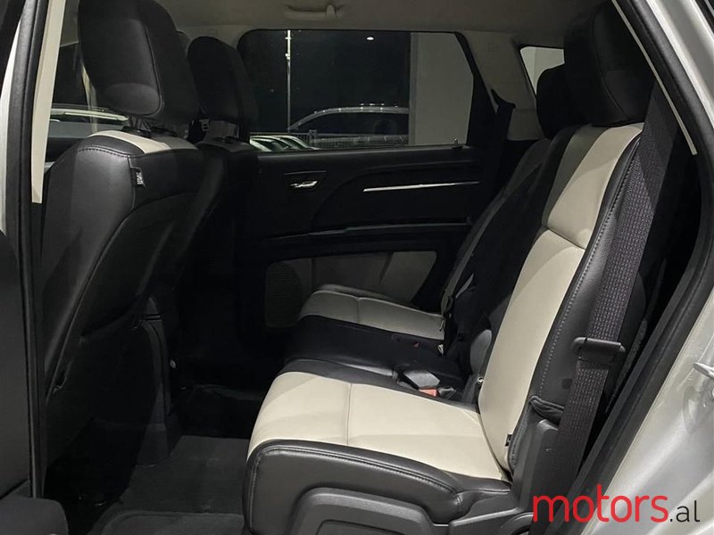 2010' Dodge Journey photo #5
