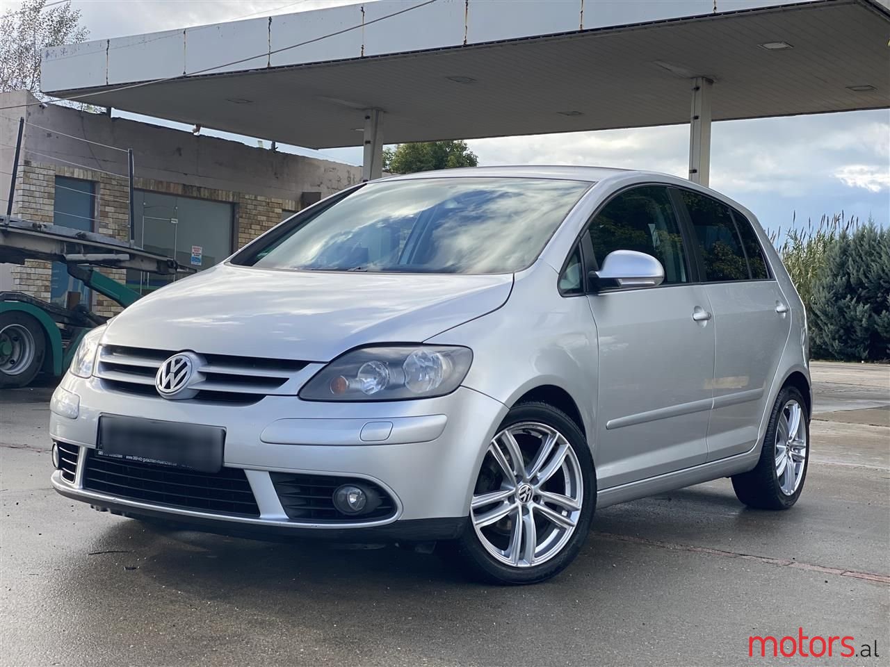 2005' Volkswagen Golf Plus photo #1