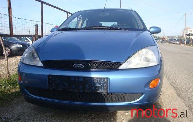 2001' Ford Focus photo #1