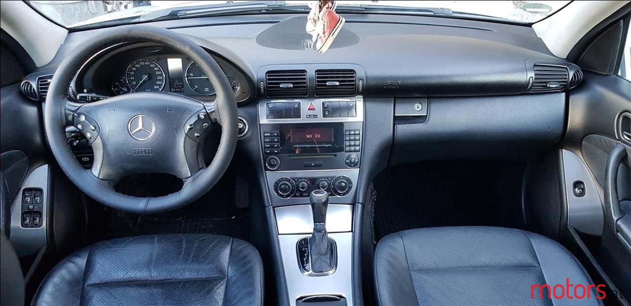 2005' Mercedes-Benz C 220 photo #3