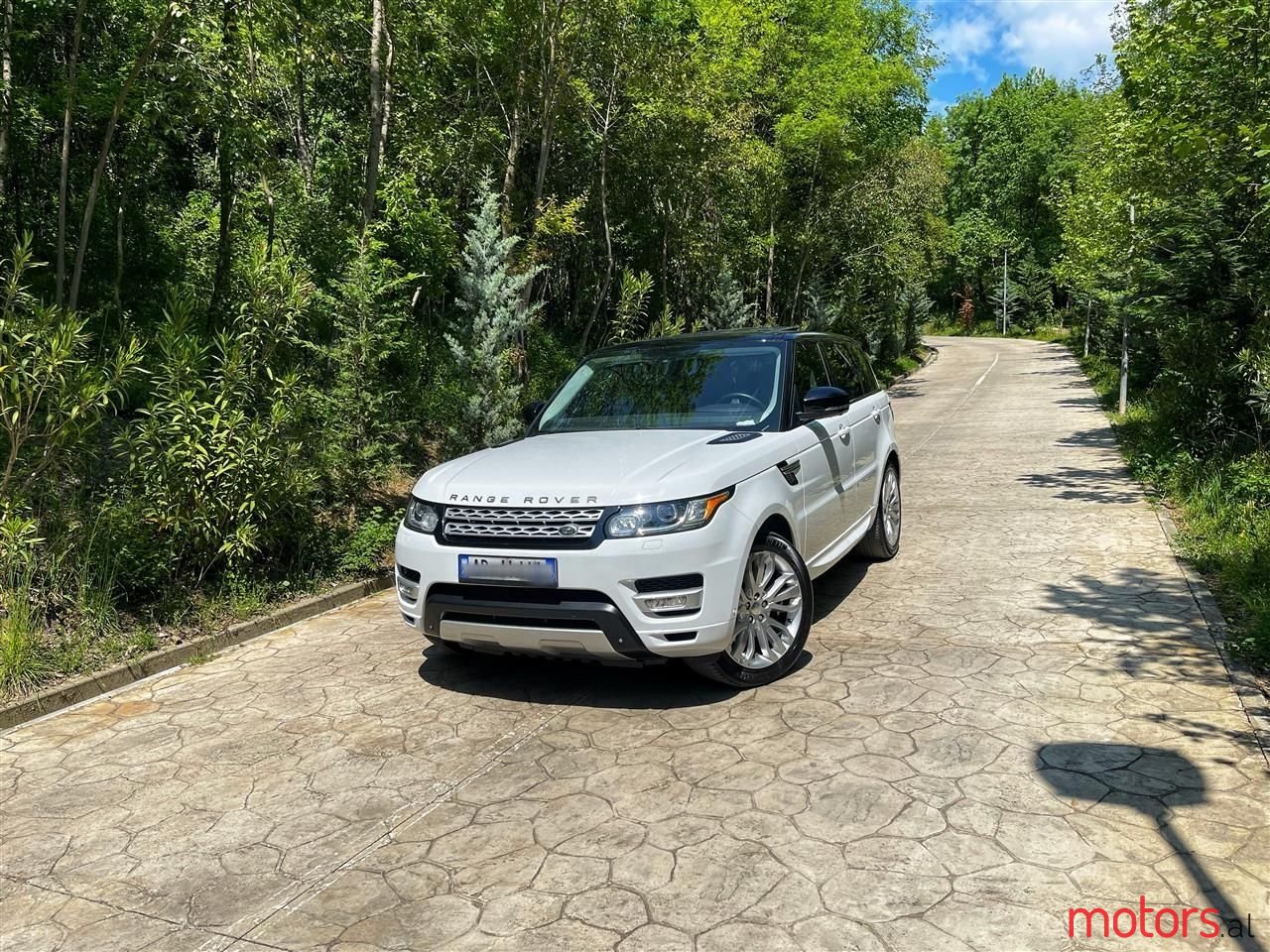 2014' Land Rover Range Rover Sport photo #3