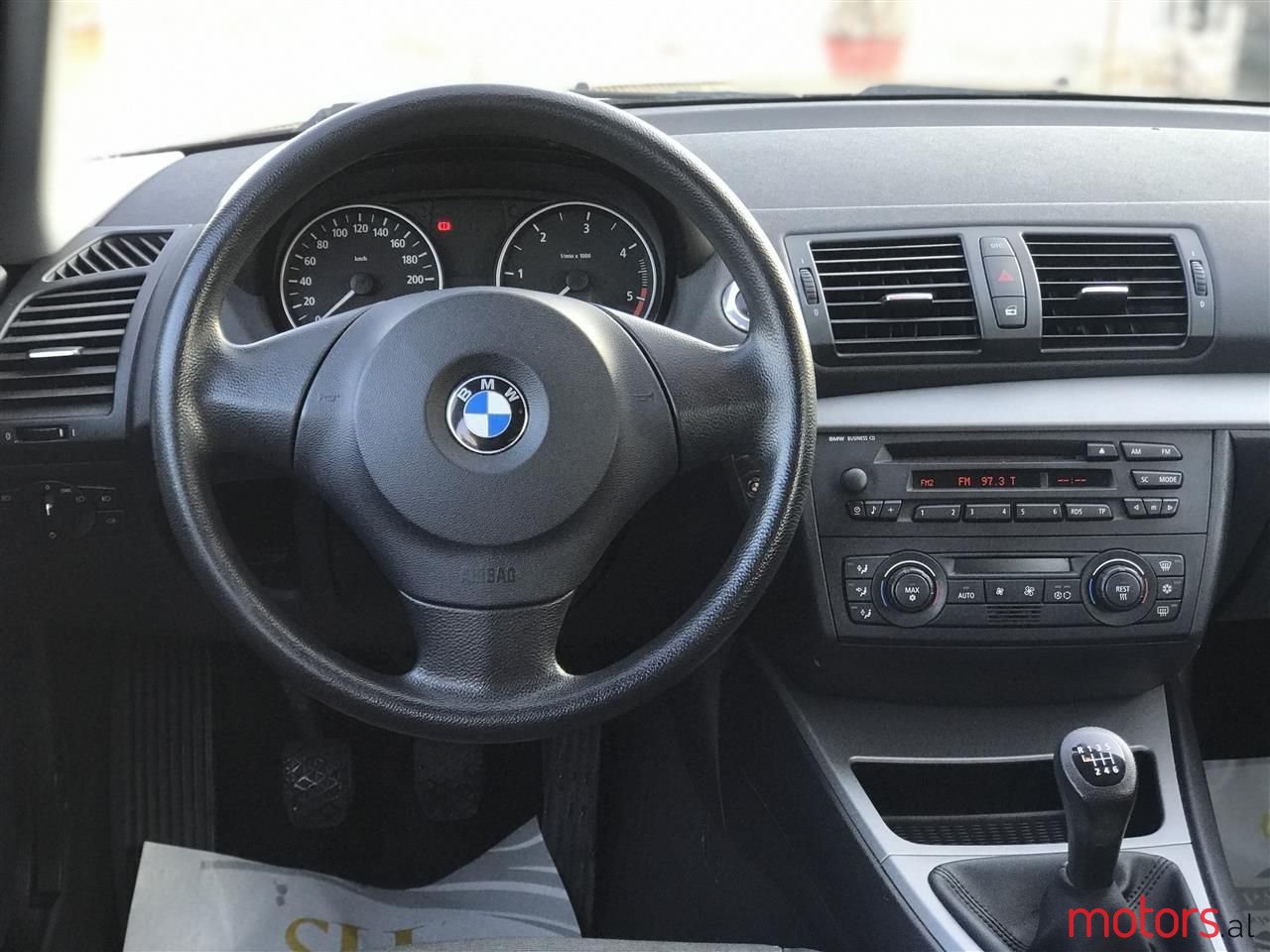 2005' BMW 118 photo #5