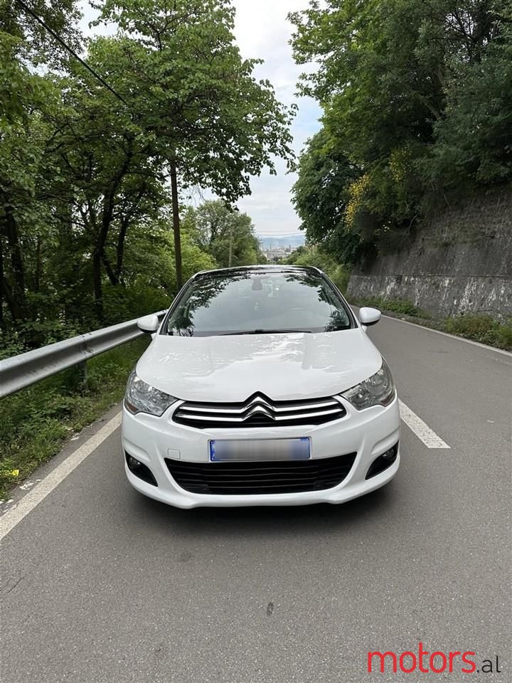 2013' Citroen C4 photo #2