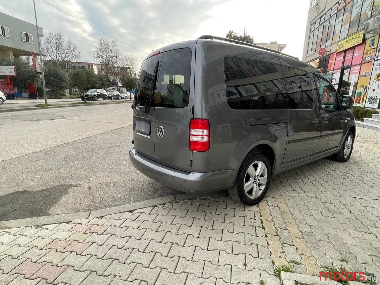 2015' Volkswagen Caddy photo #5