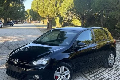 2011' Volkswagen Golf