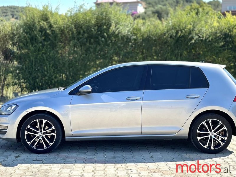 2015' Volkswagen Golf photo #4