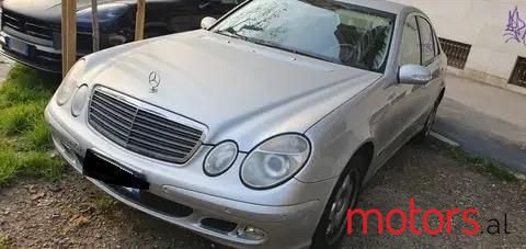 2002' Mercedes-Benz E 220 photo #1