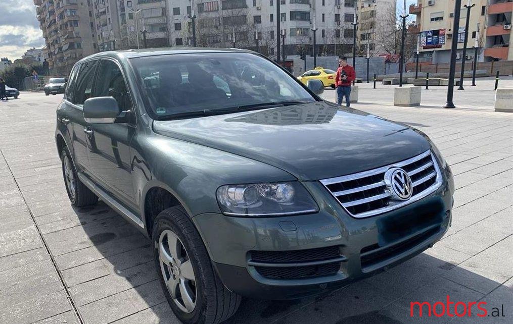2006' Volkswagen Touareg photo #1