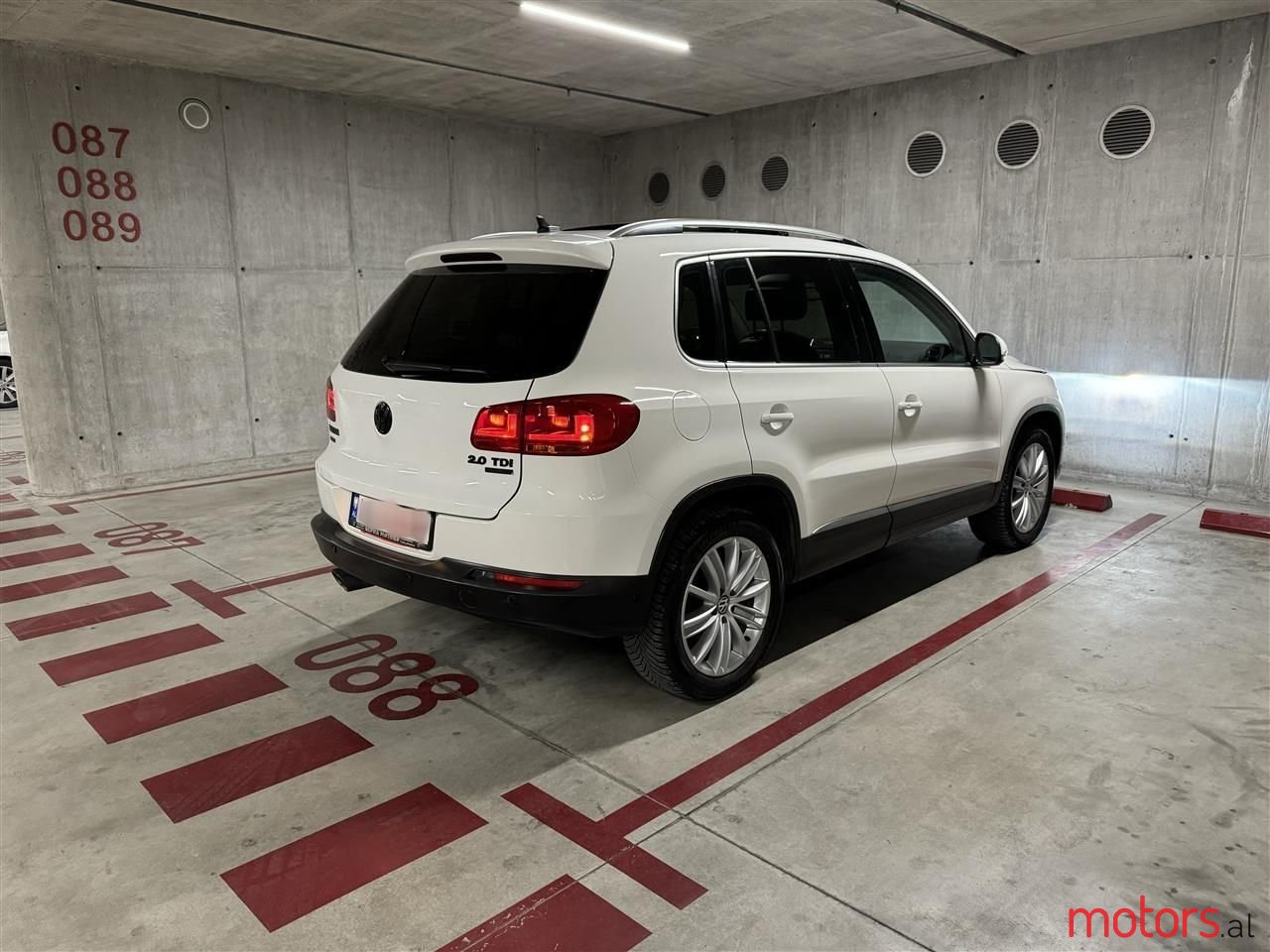 2013' Volkswagen Tiguan photo #3