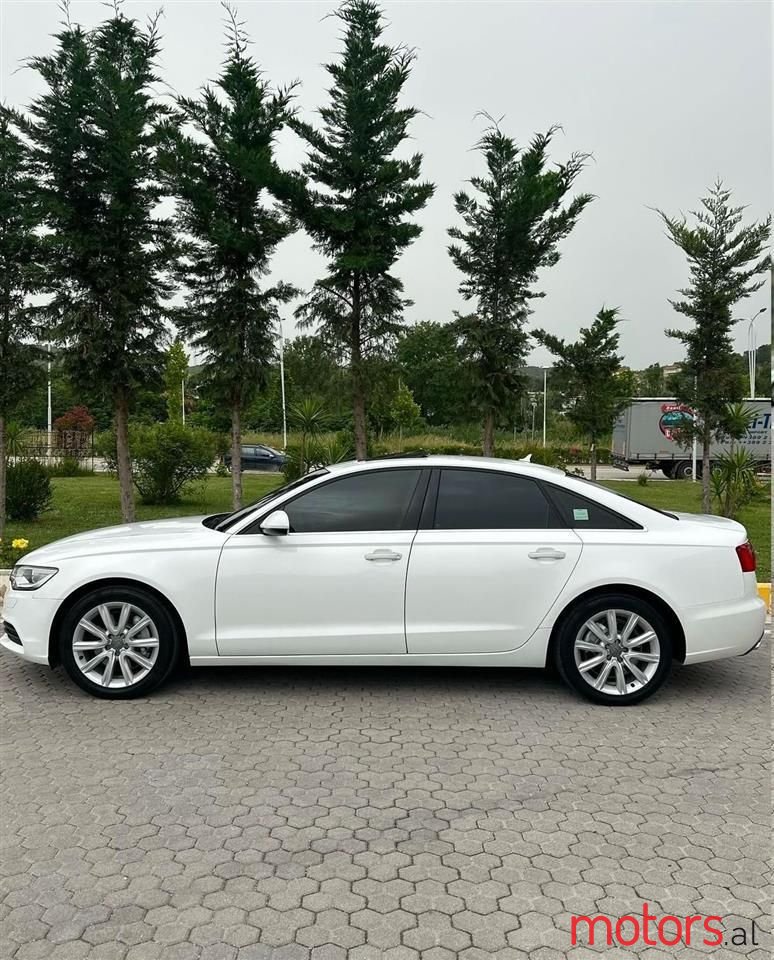 2011' Audi A6 photo #2