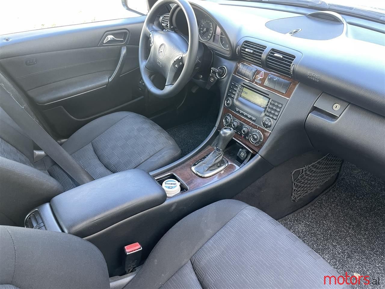 2005' Mercedes-Benz C 220 photo #6