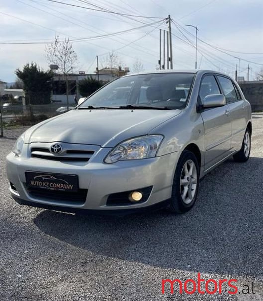 2005' Toyota Corolla photo #1