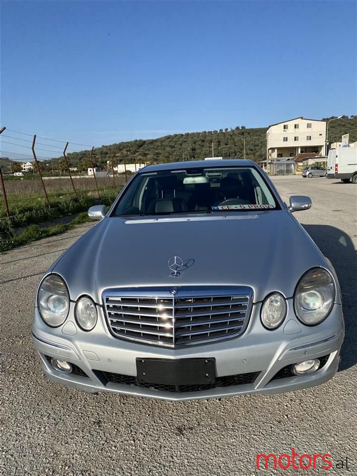 2007' Mercedes-Benz E 220 photo #3