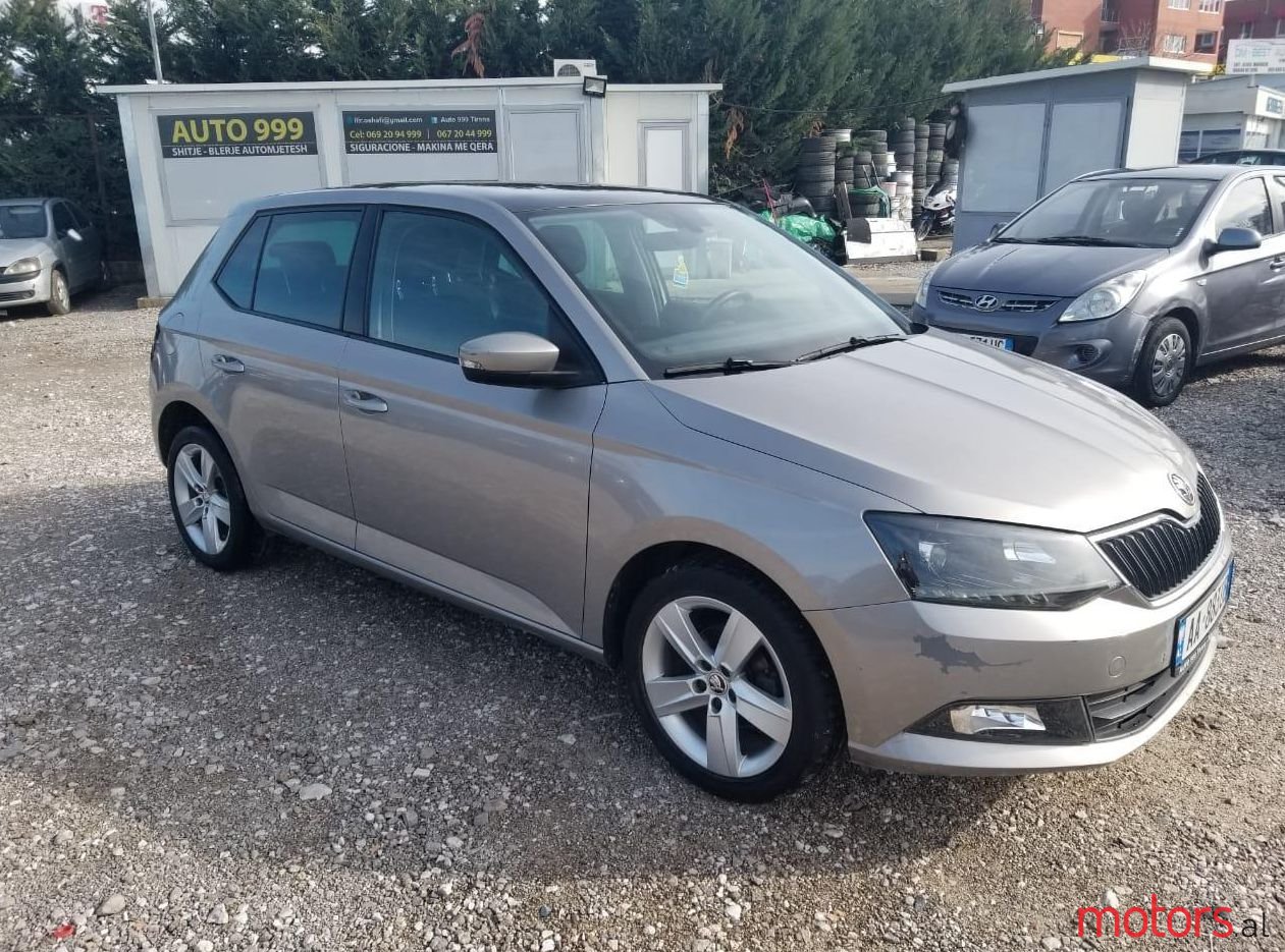 2016' Skoda Fabia photo #1