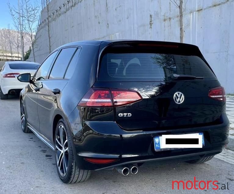 2015' Volkswagen Golf photo #6