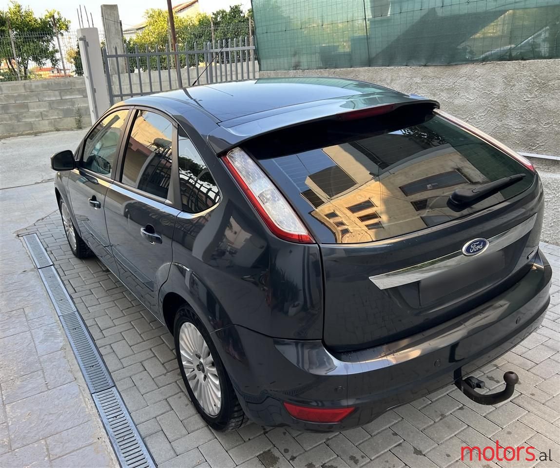 2009' Ford Focus photo #4