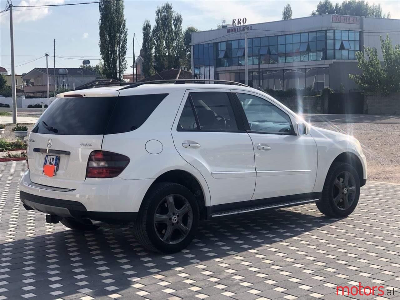 2009' Mercedes-Benz ML 320 photo #2