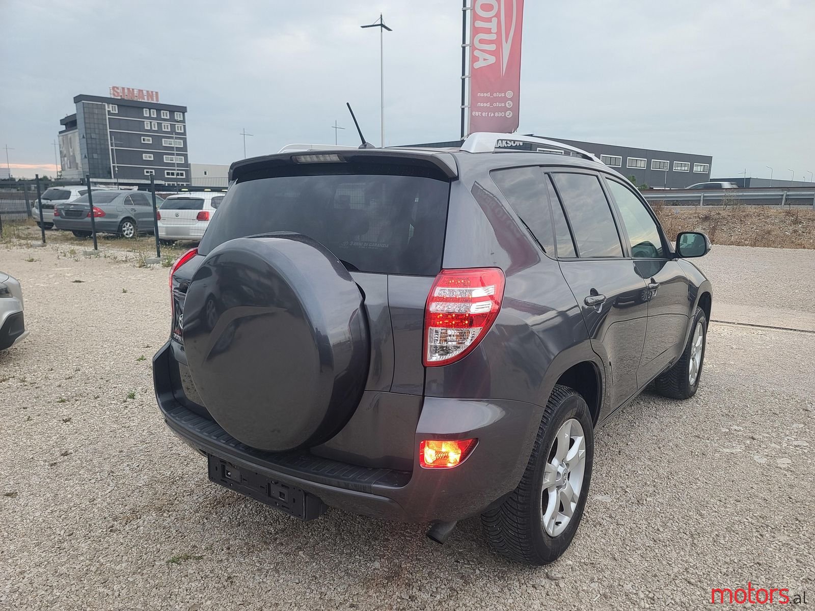 2010' Toyota RAV4 photo #2