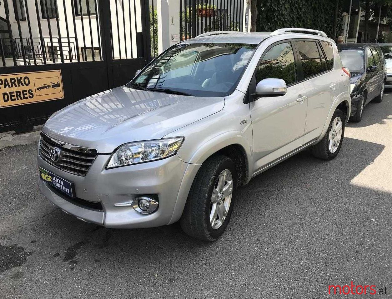 2010' Toyota RAV4 photo #1