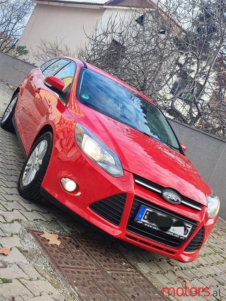 2012' Ford Focus photo #4