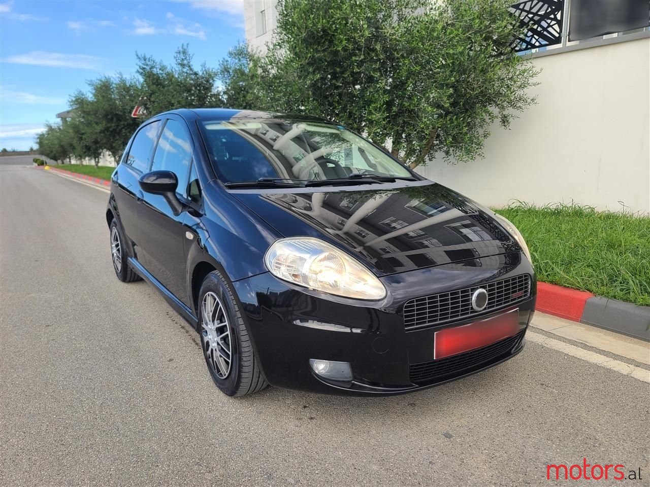 2010' Fiat Grande Punto photo #2