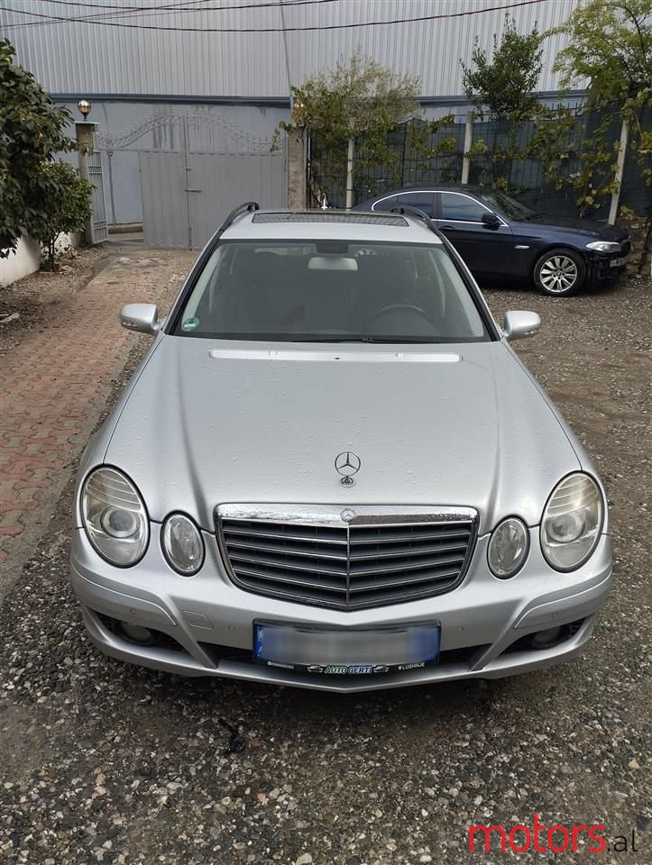 2007' Mercedes-Benz E 220 photo #3
