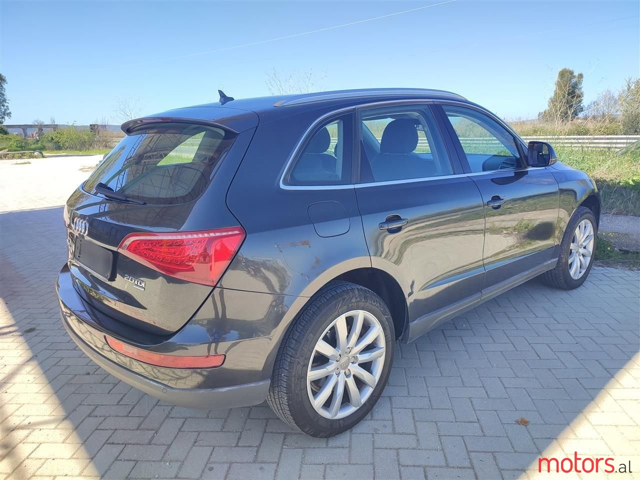 2010' Audi Q5 photo #3