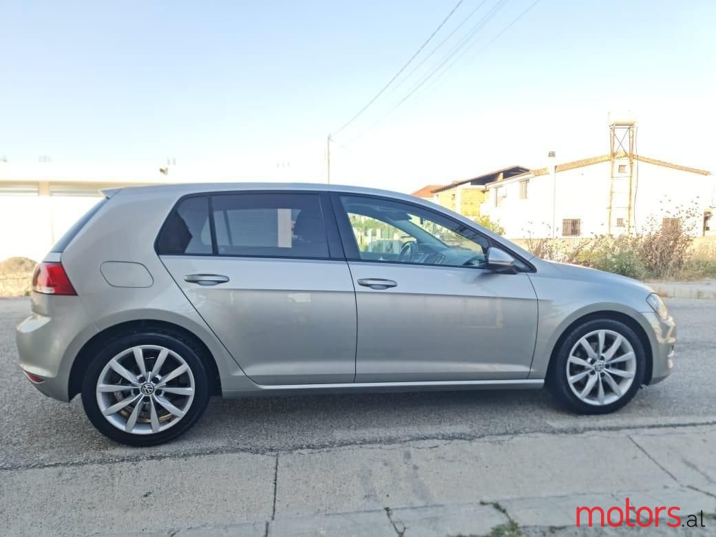 2013' Volkswagen Golf photo #6