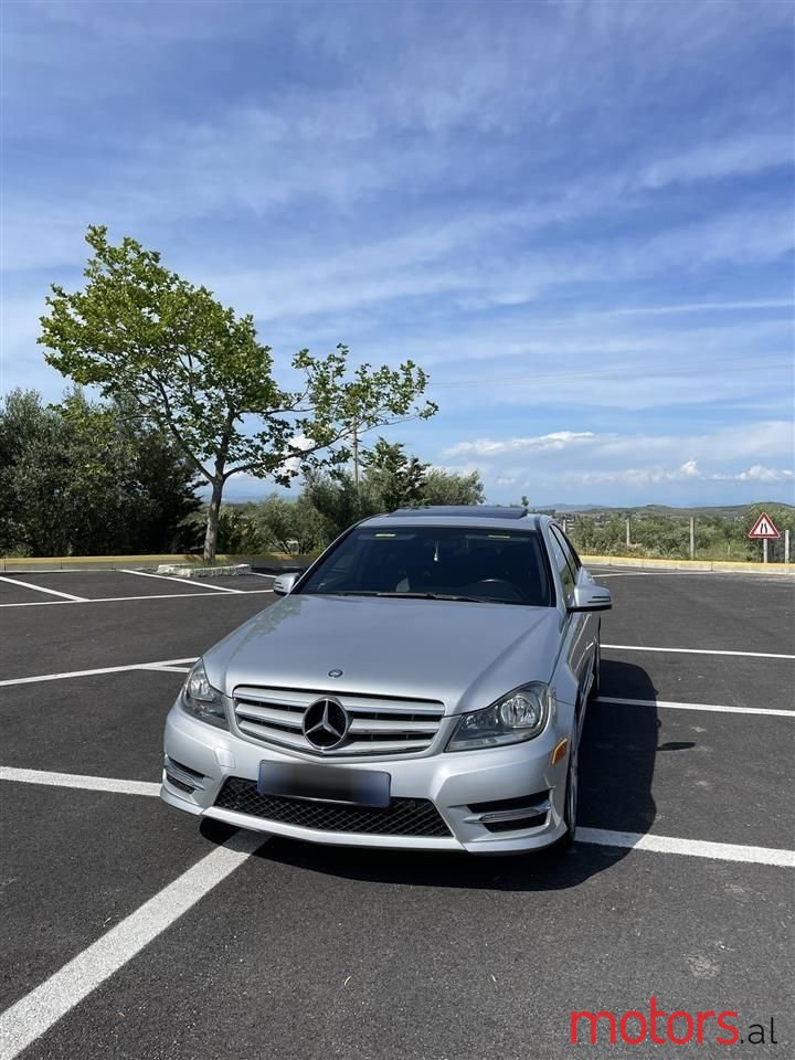 2013' Mercedes-Benz C 250 photo #1