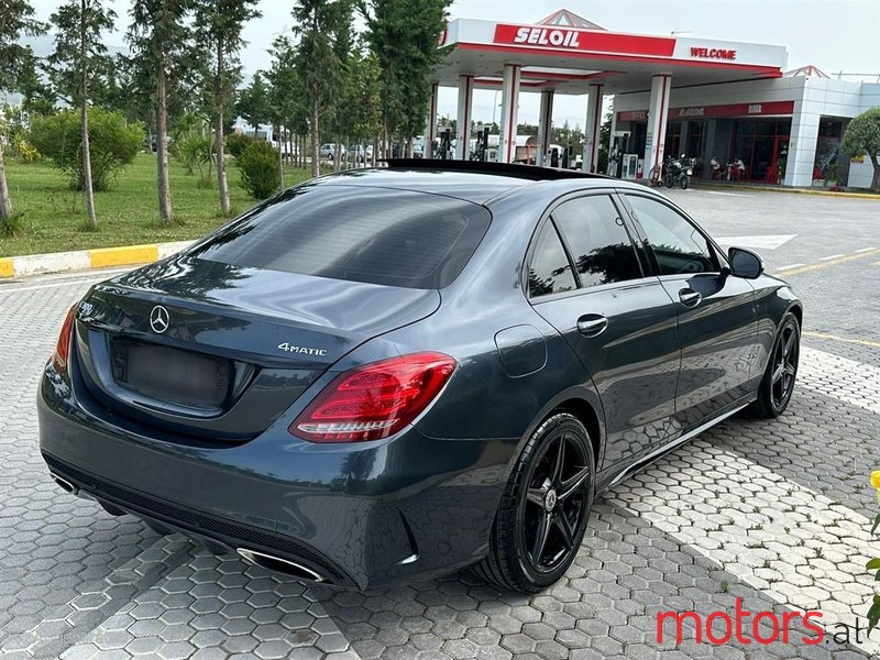2015' Mercedes-Benz C 300 photo #4