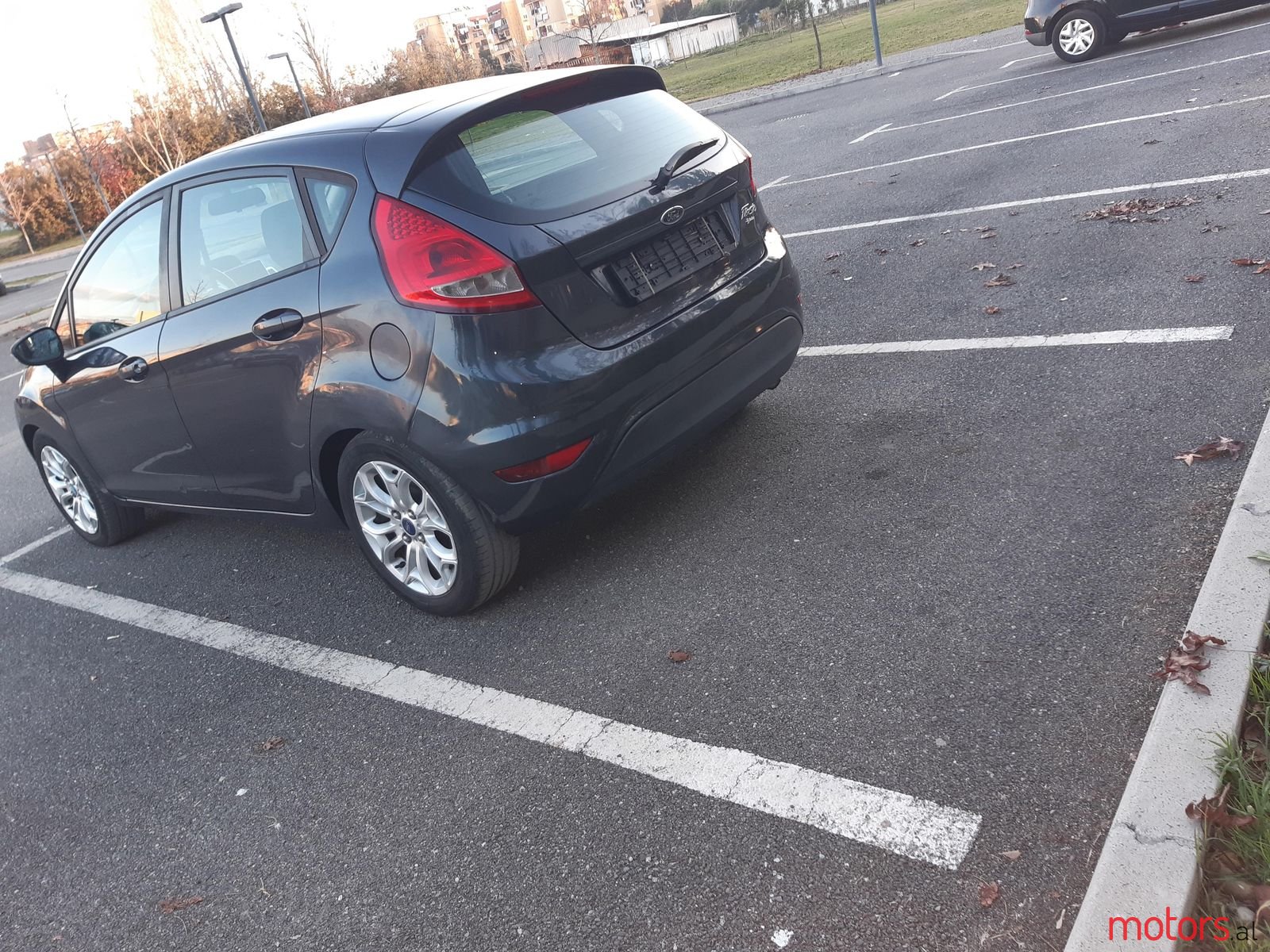 2010' Ford Fiesta photo #2