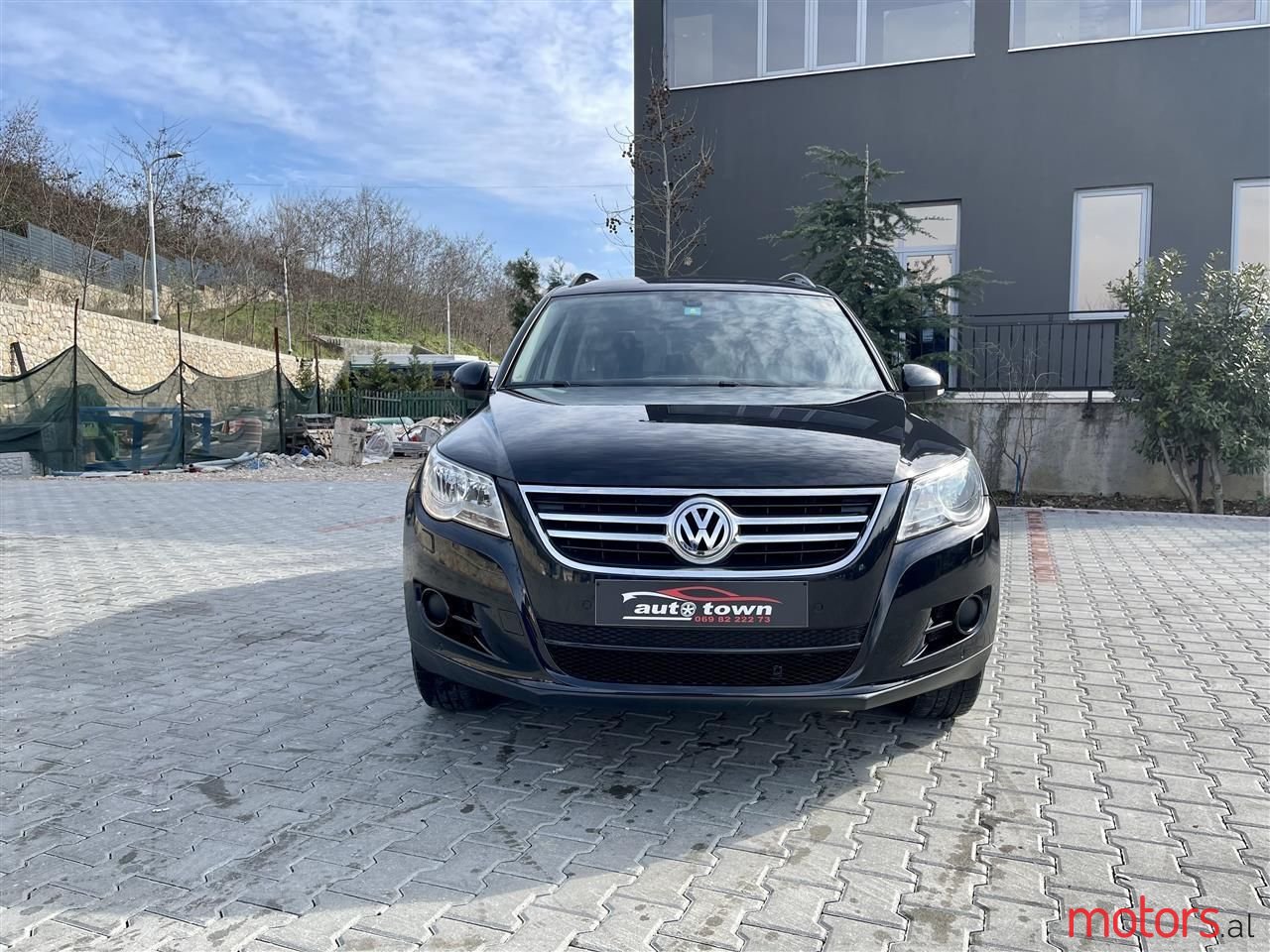 2008' Volkswagen Tiguan photo #1