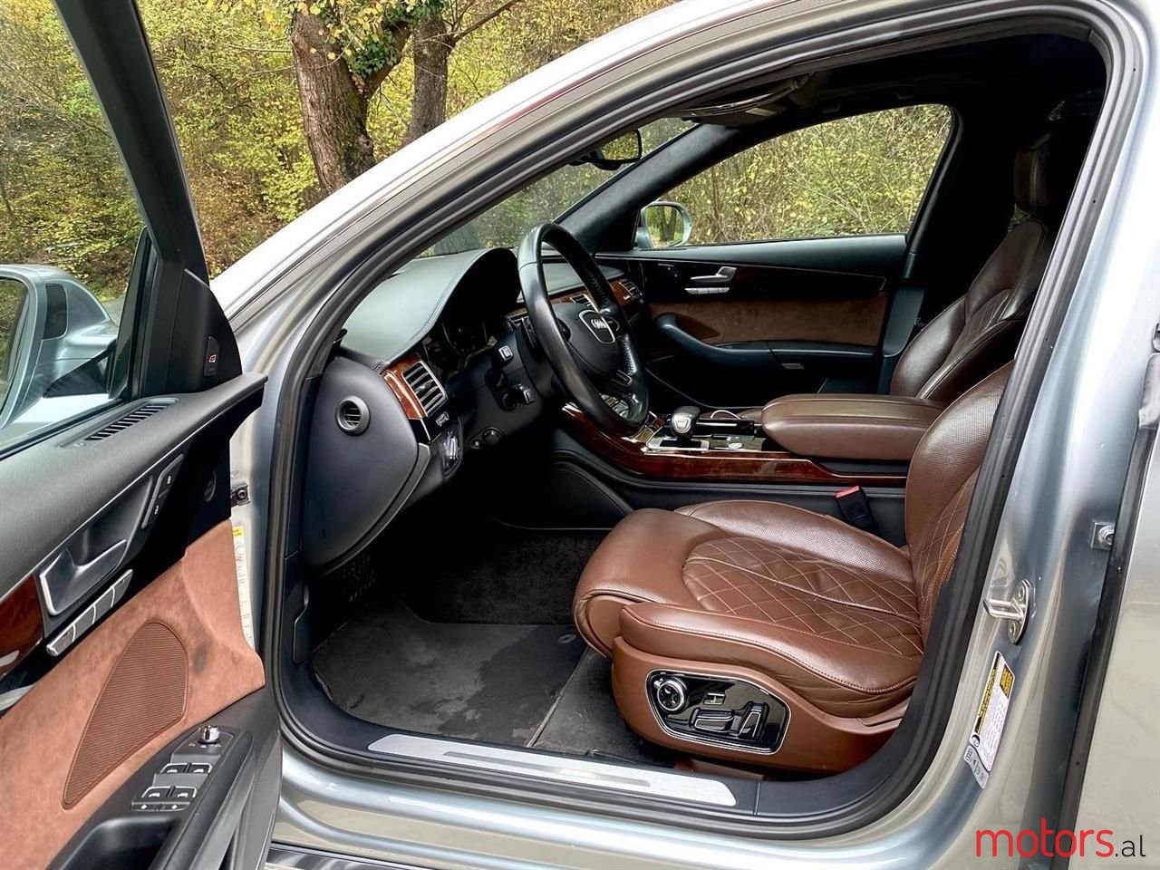 2013' Audi A8 photo #4