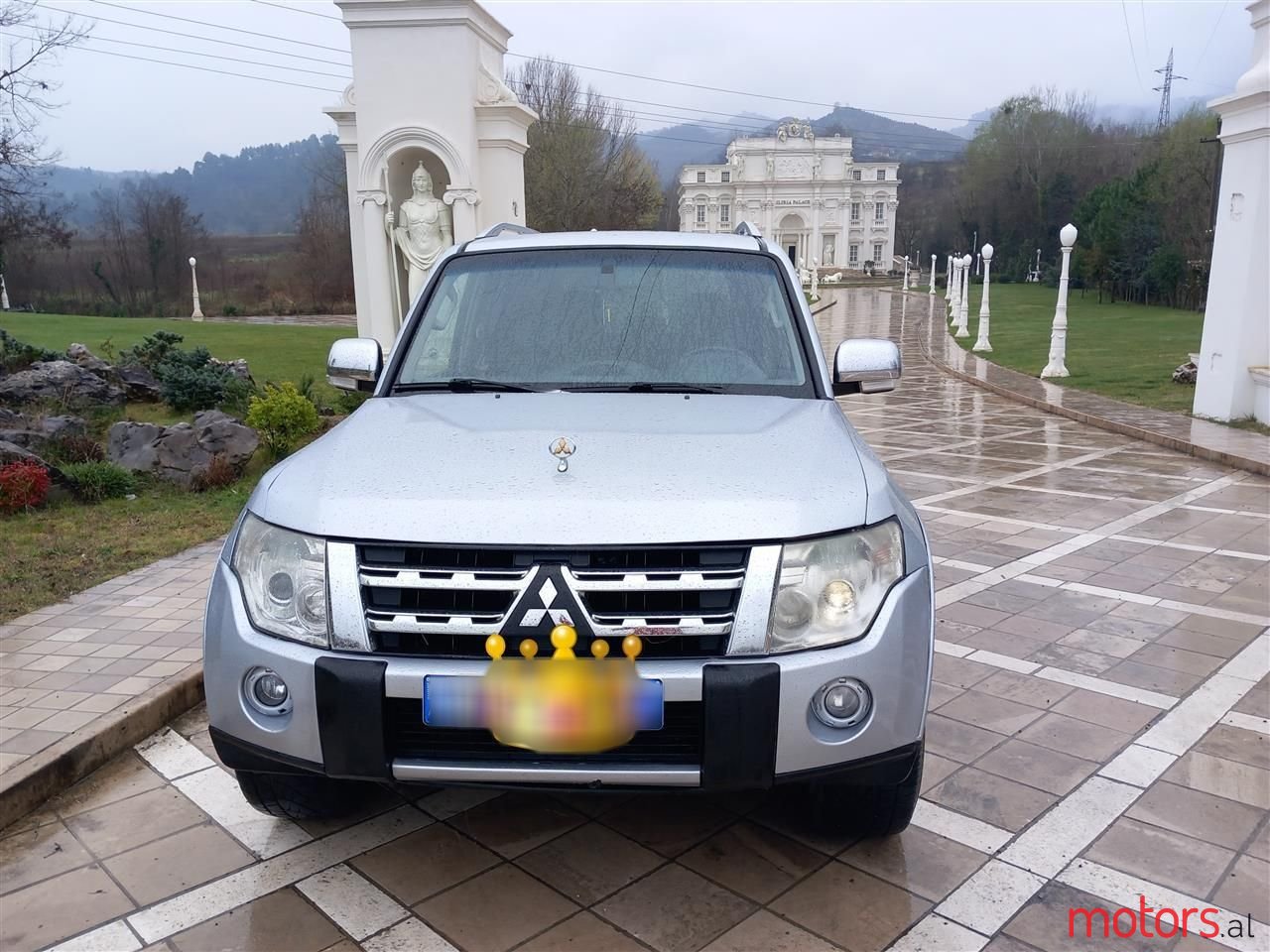 2008' Mitsubishi Pajero photo #2