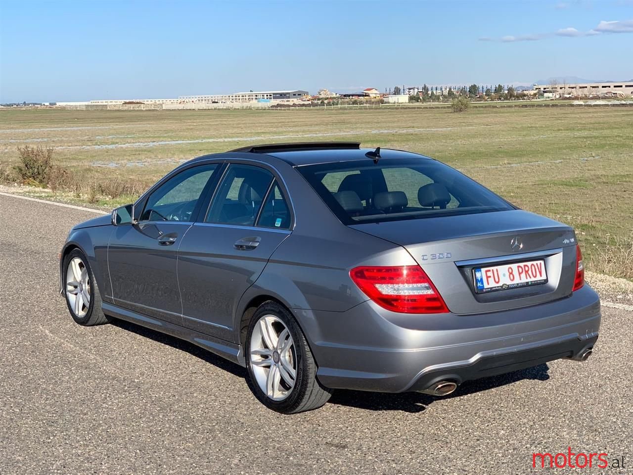 2012' Mercedes-Benz 300 photo #5