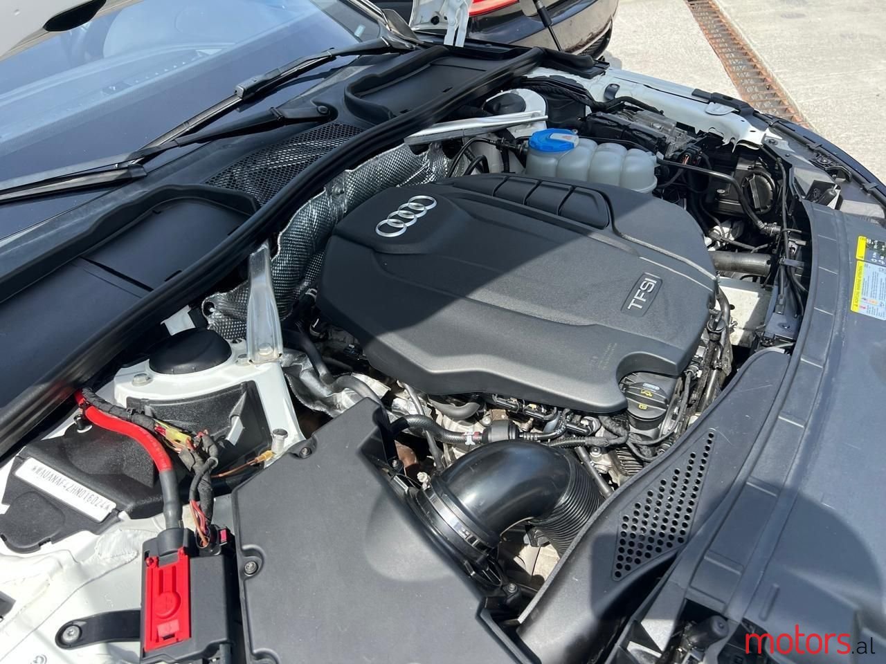 2017' Audi A4 photo #2