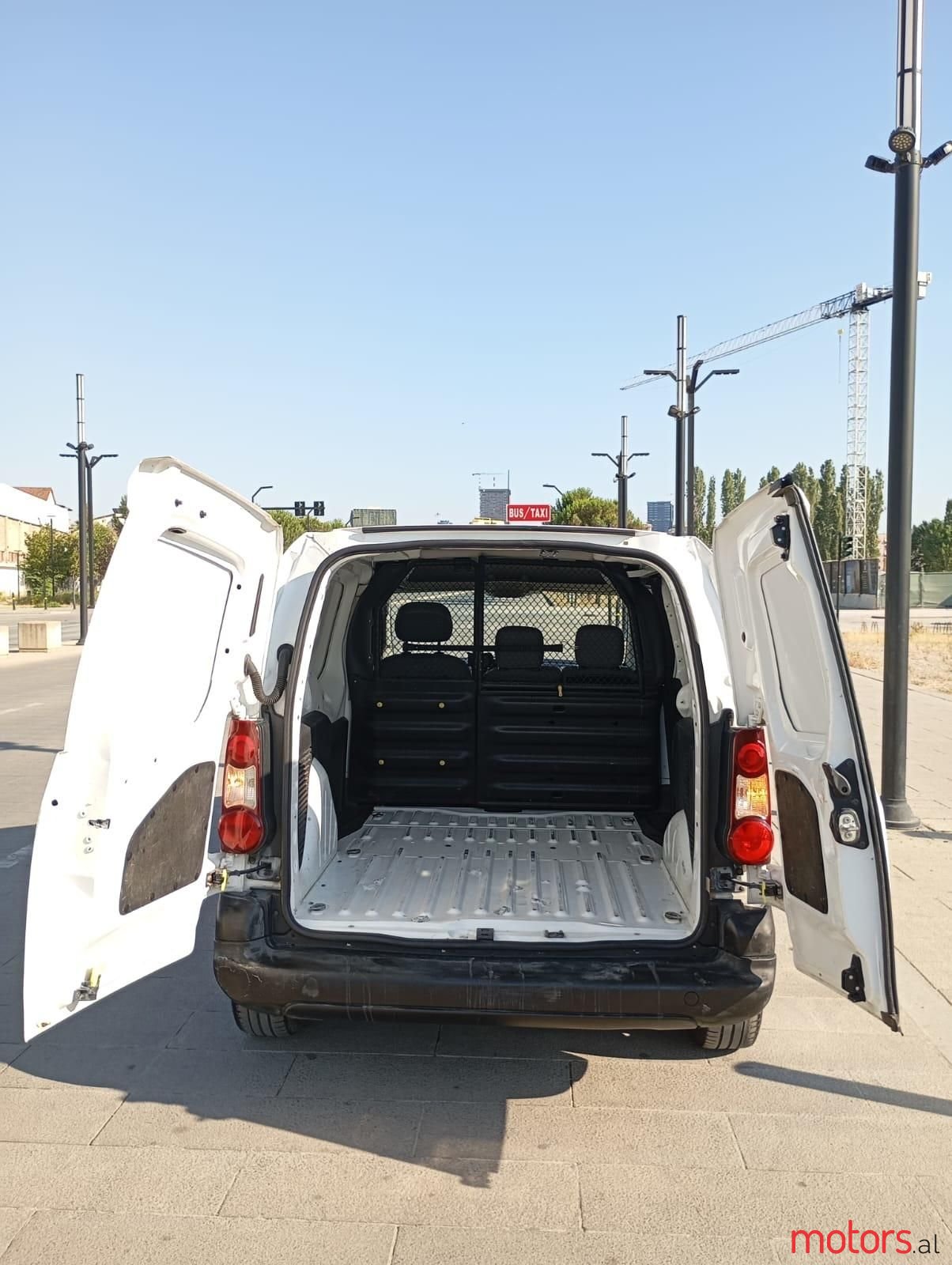 2013' Citroen Berlingo photo #2
