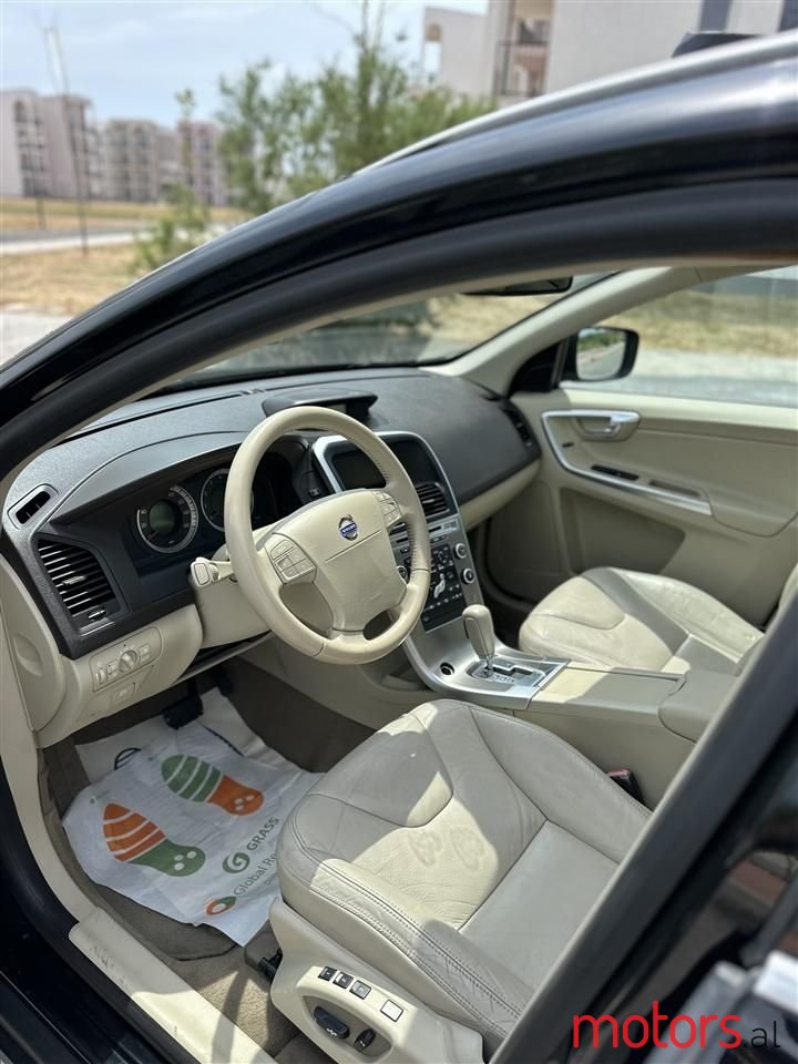 2010' Volvo Xc 60 photo #6