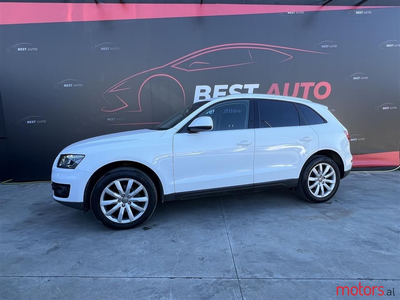 2010' Audi Q5 photo #1