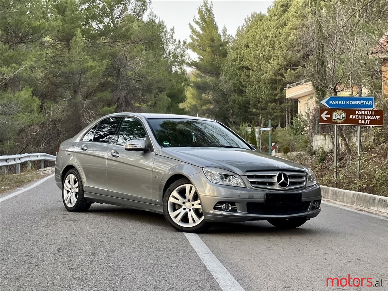 2010' Mercedes-Benz C 200 photo #5