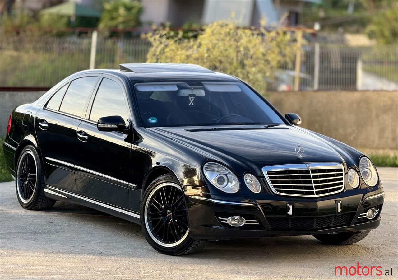 2007' Mercedes-Benz E 320 photo #1