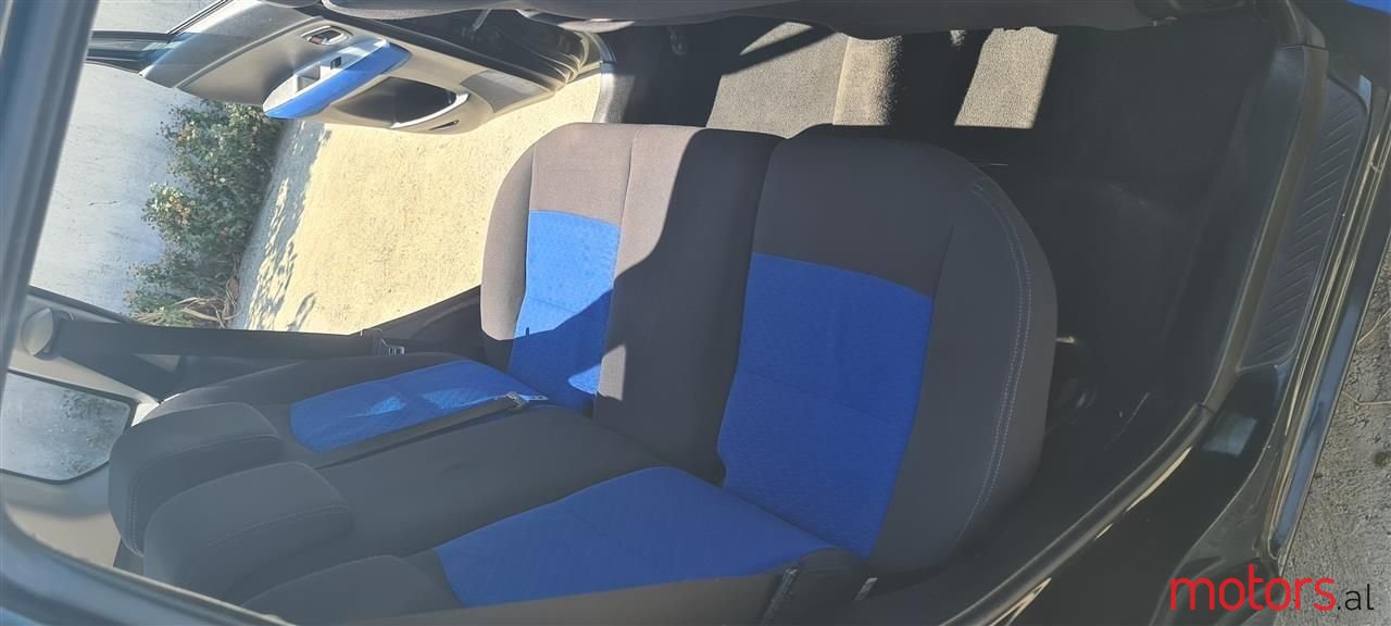 2004' Mazda 2 photo #6