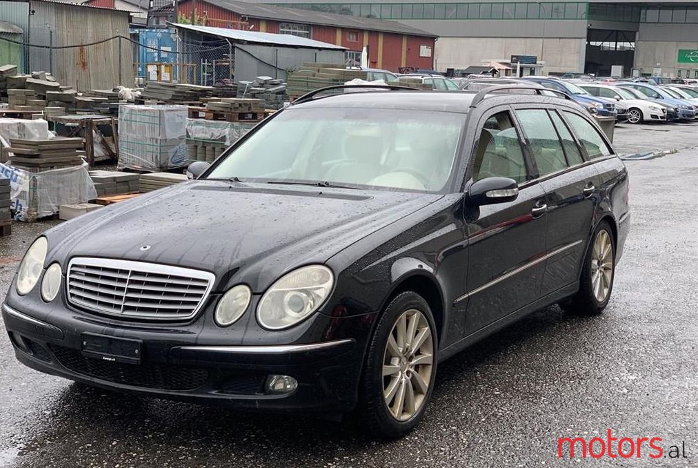 2004' Mercedes-Benz E 280 photo #1